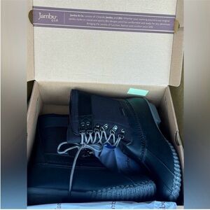 NWT JBU Cordera Boots